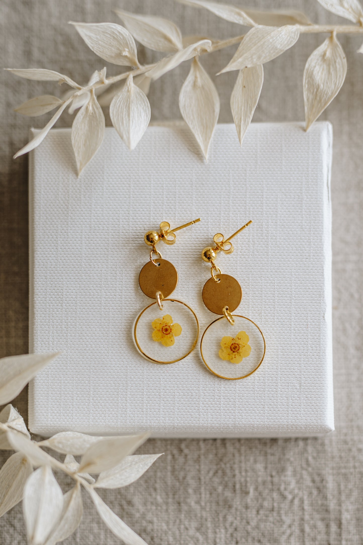 "Floral" earrings dried flowers