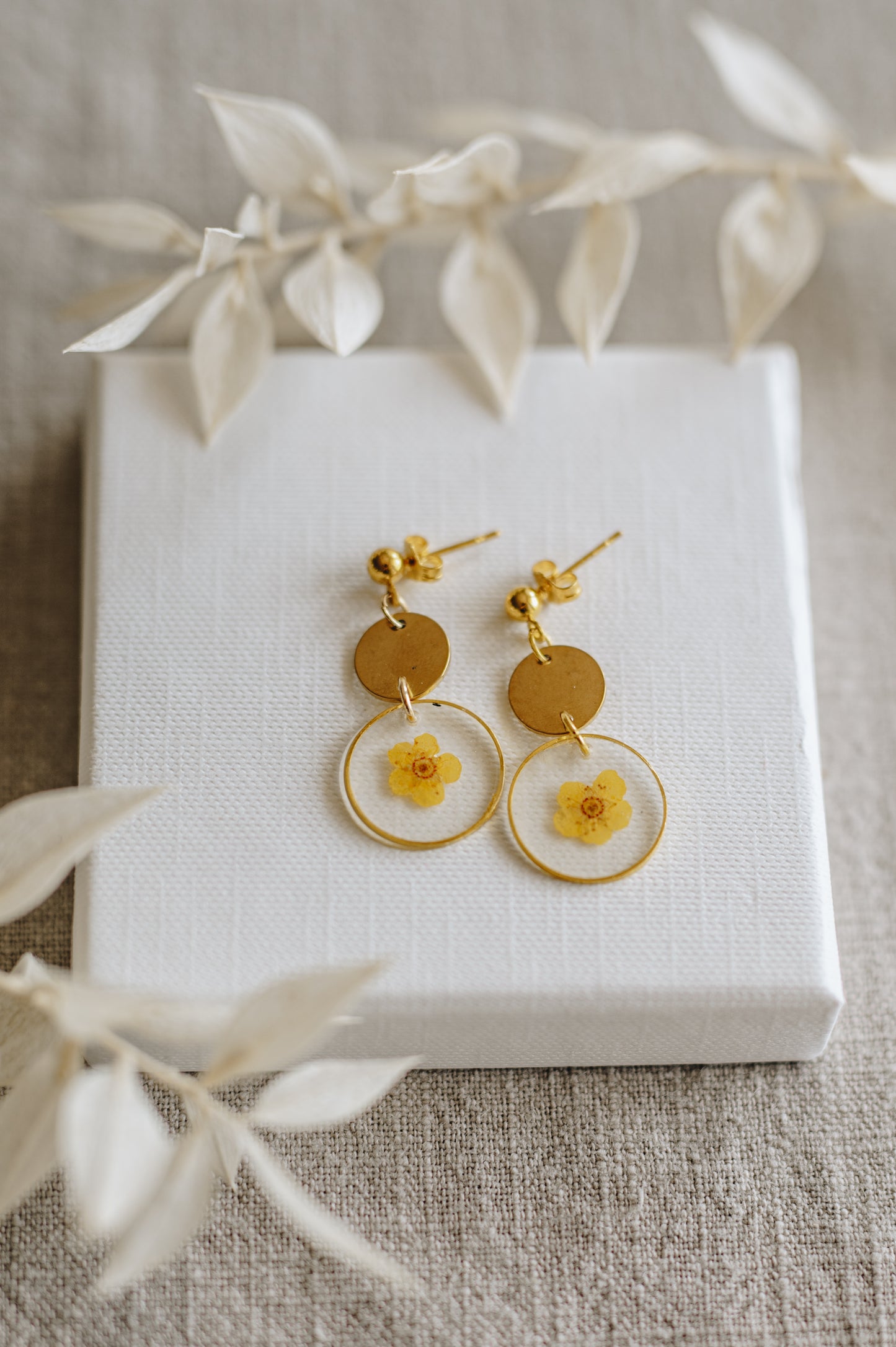 "Floral" earrings dried flowers