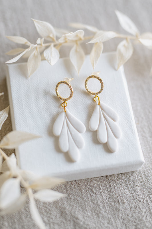 AUTUMN - Ohrringe Weiß mit goldenen Stecker