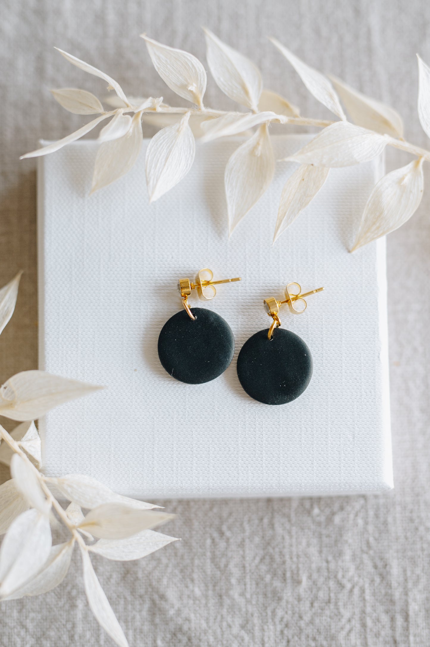 "Basic" earrings round