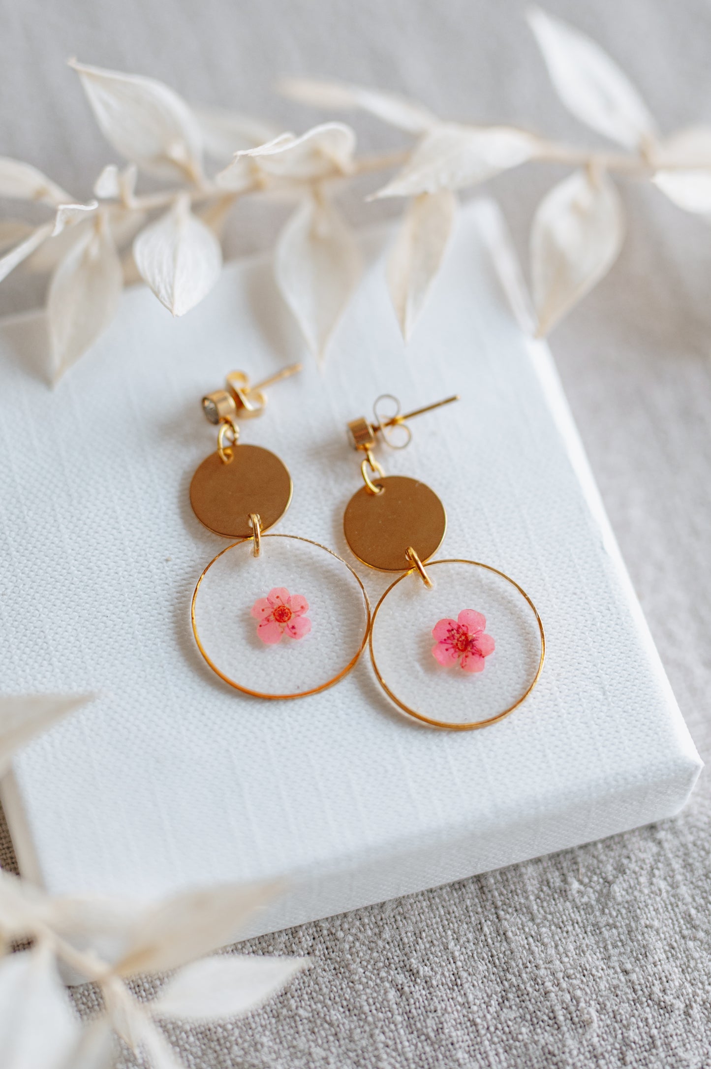 "Floral" earrings dried flowers