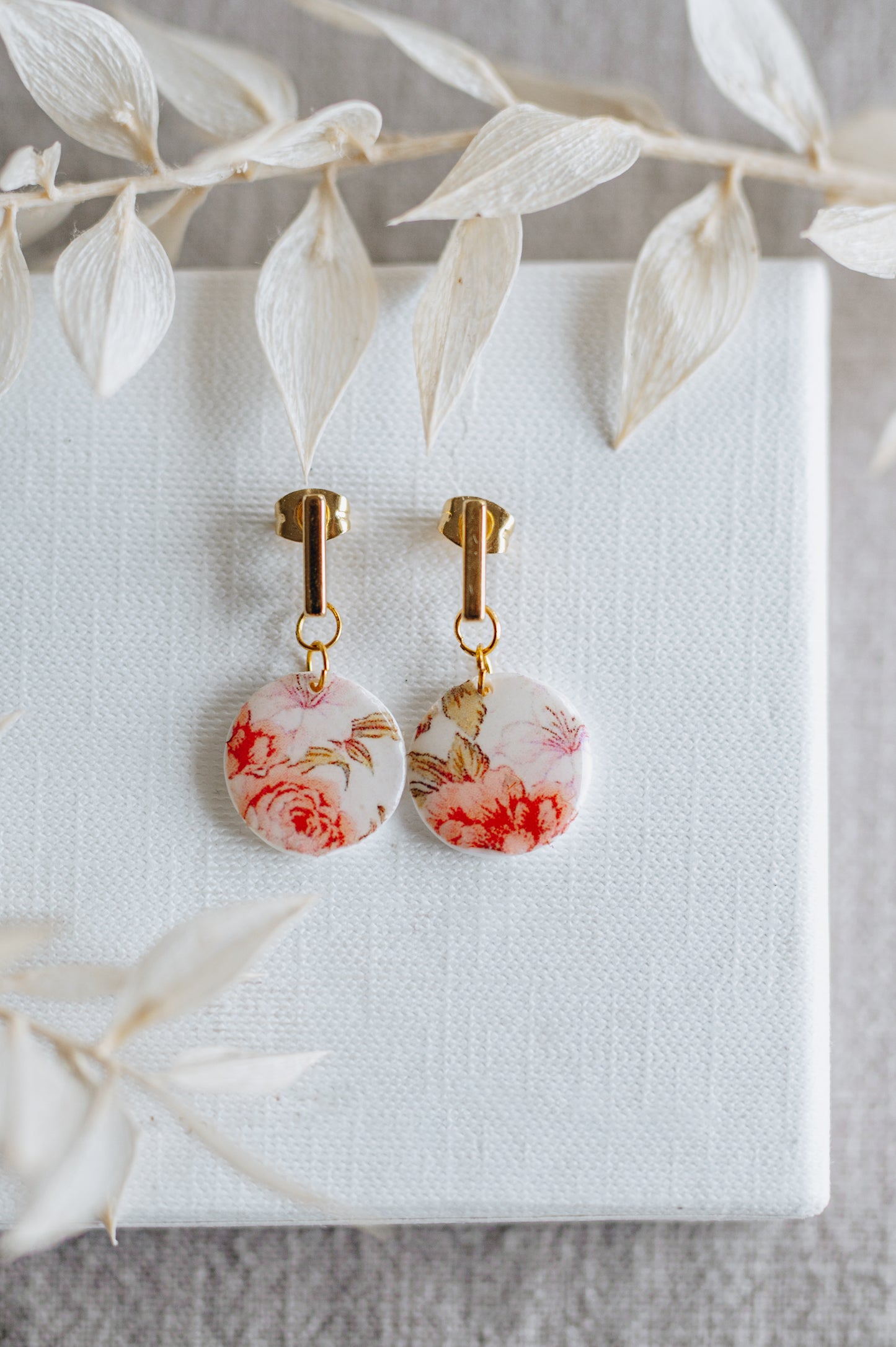 AURA - Ohrringe mit Blumenmuster