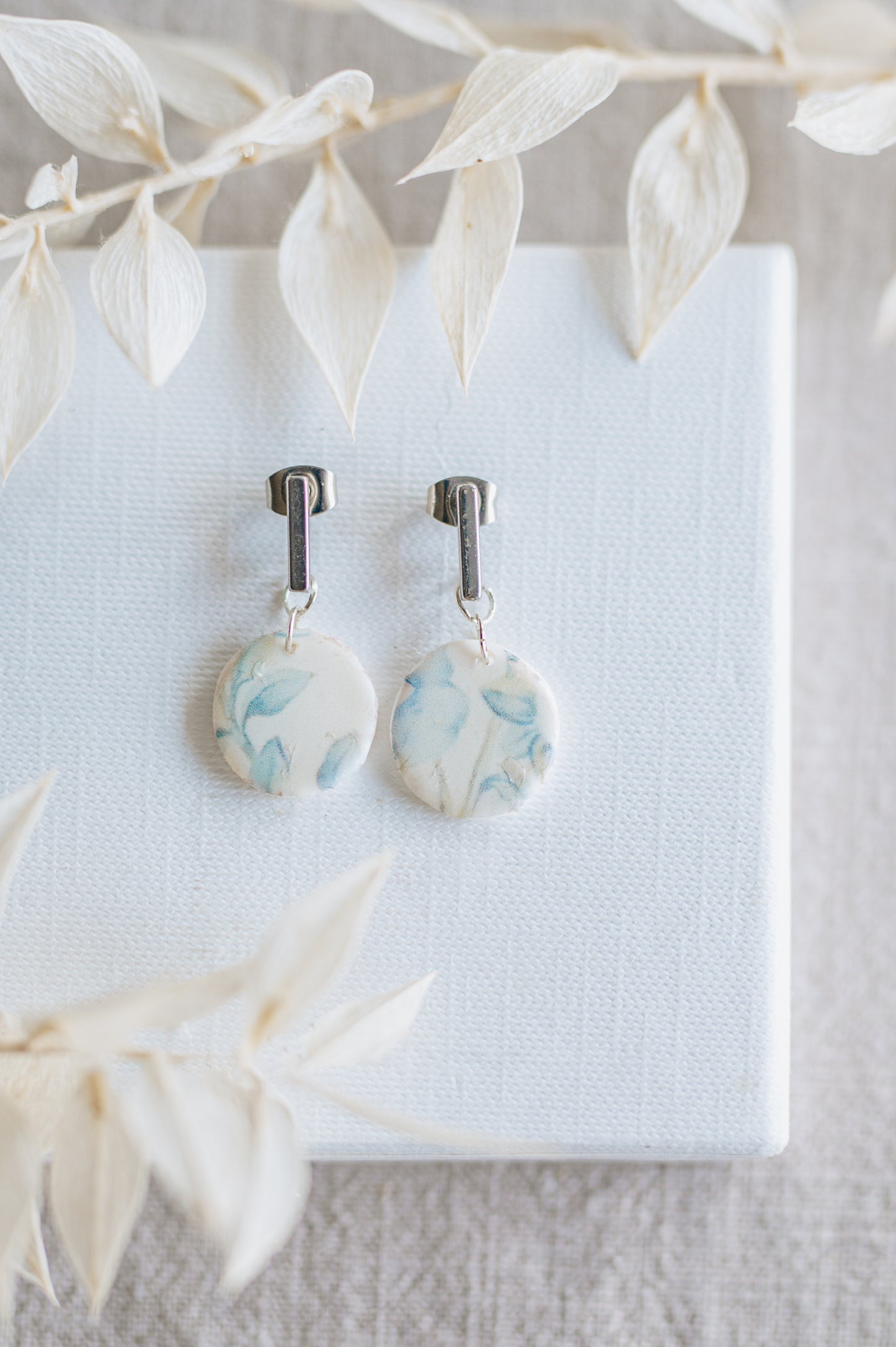 AURA - Ohrringe mit Blumenmuster