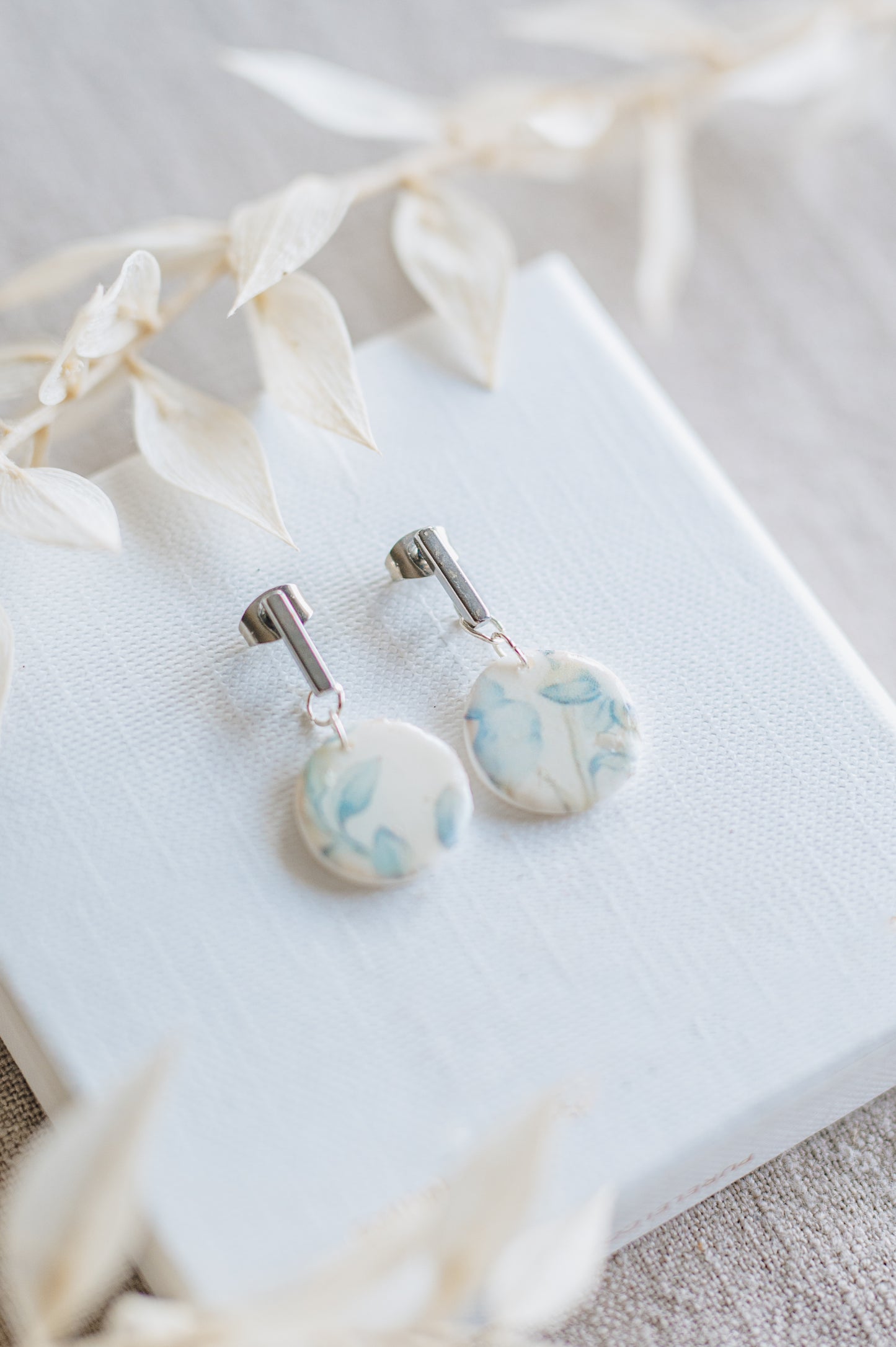 AURA - Ohrringe mit Blumenmuster