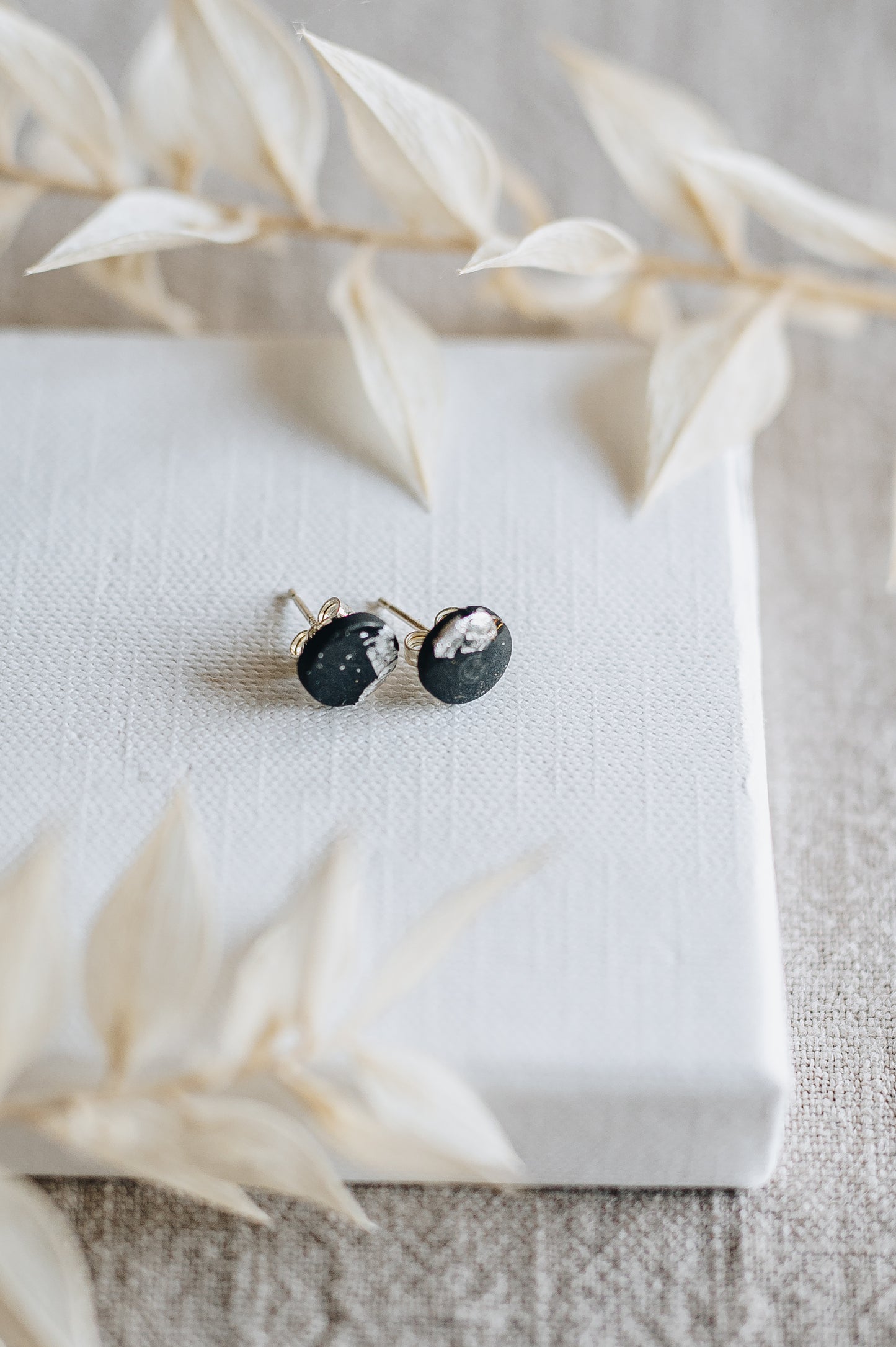 "Zane" round stud earrings
