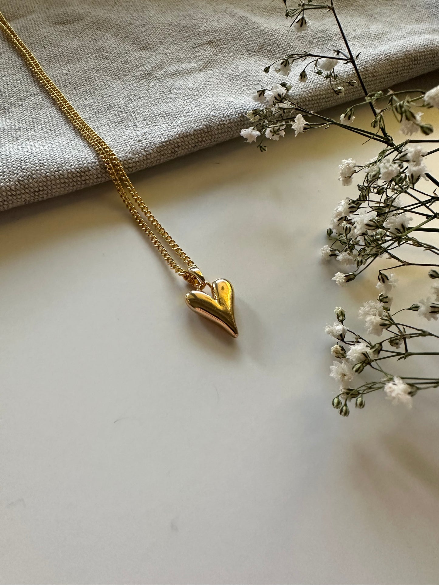 NEVA - Kette mit Goldherz