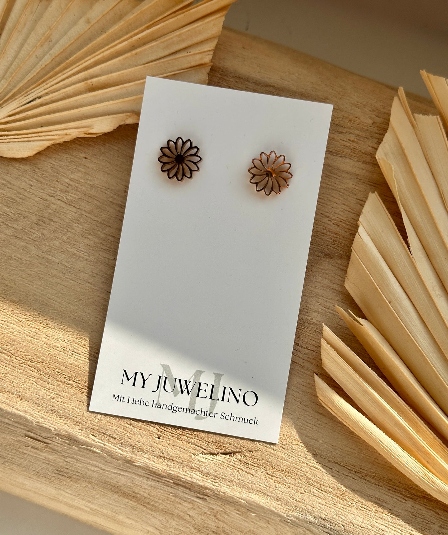 ROMY - Flower Stud Earrings