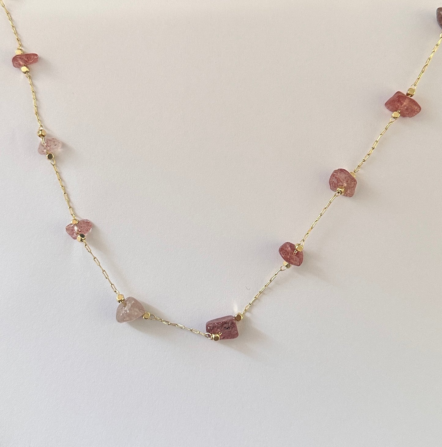 JENNY - Kette mit kleinen Kristallsteinen