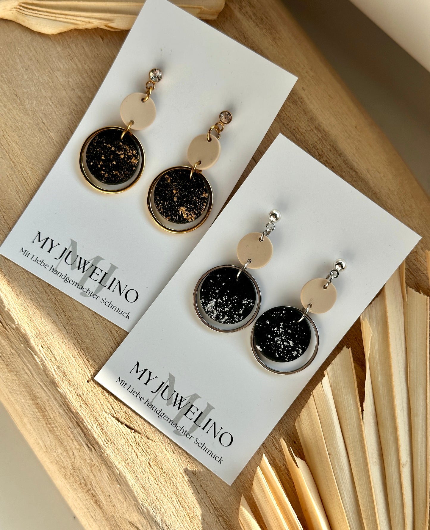 JUNA - Schwarze lange Ohrringe