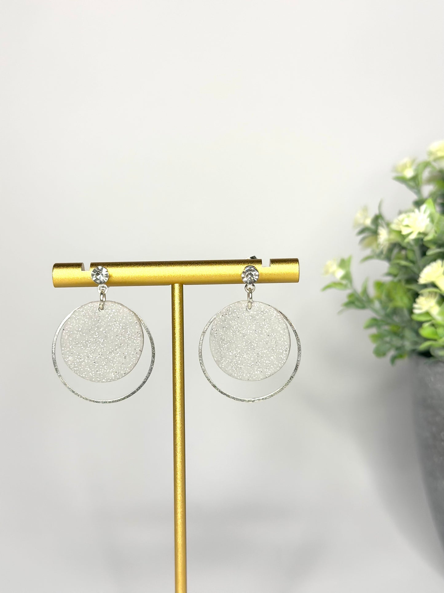 "Celestial" round earrings with a fine ring