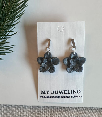 "Viva" hand-sculpted flower earrings