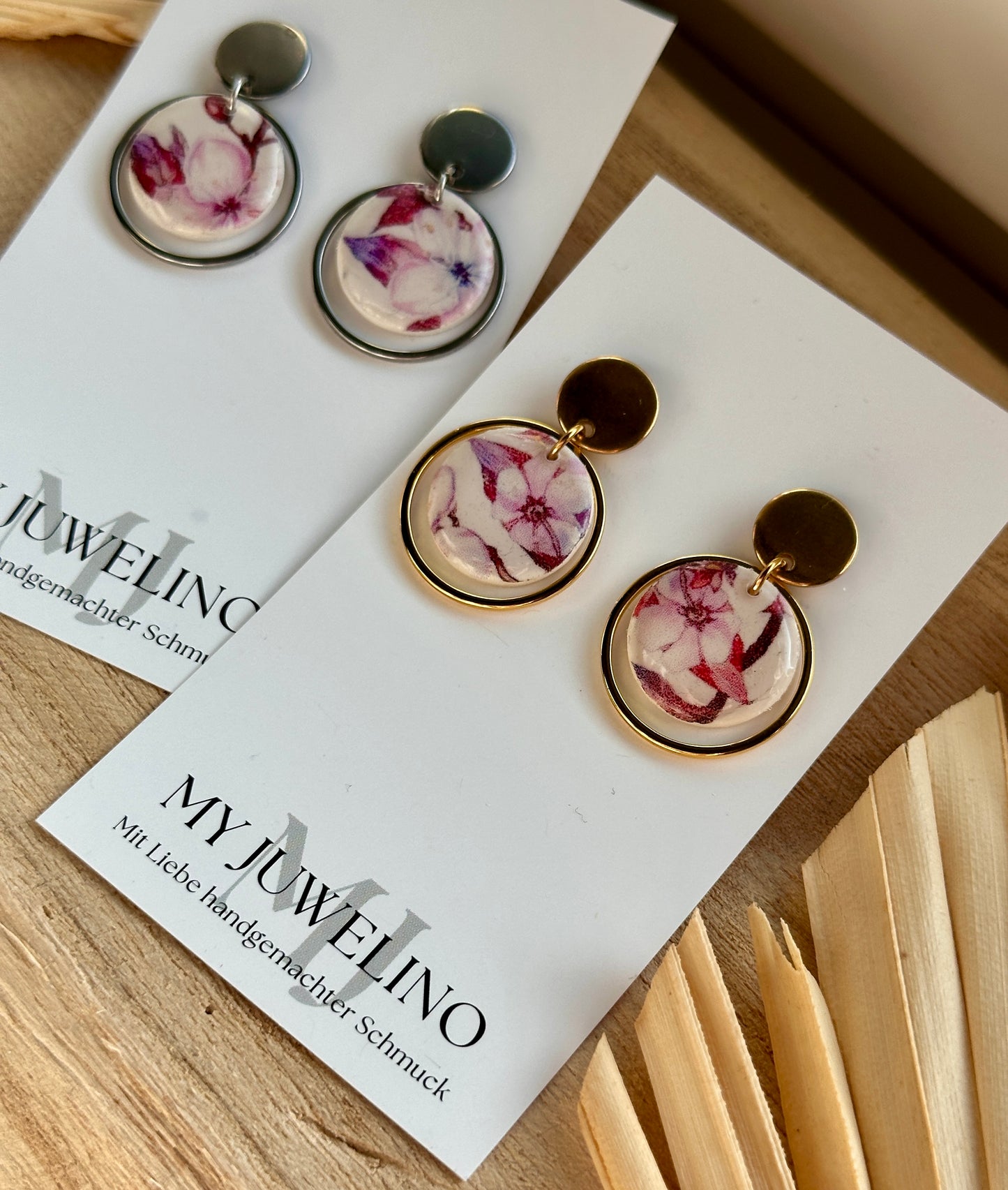 ANNI - Floral Pattern Earrings