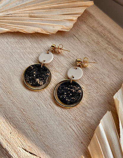 JUNA - Schwarze lange Ohrringe