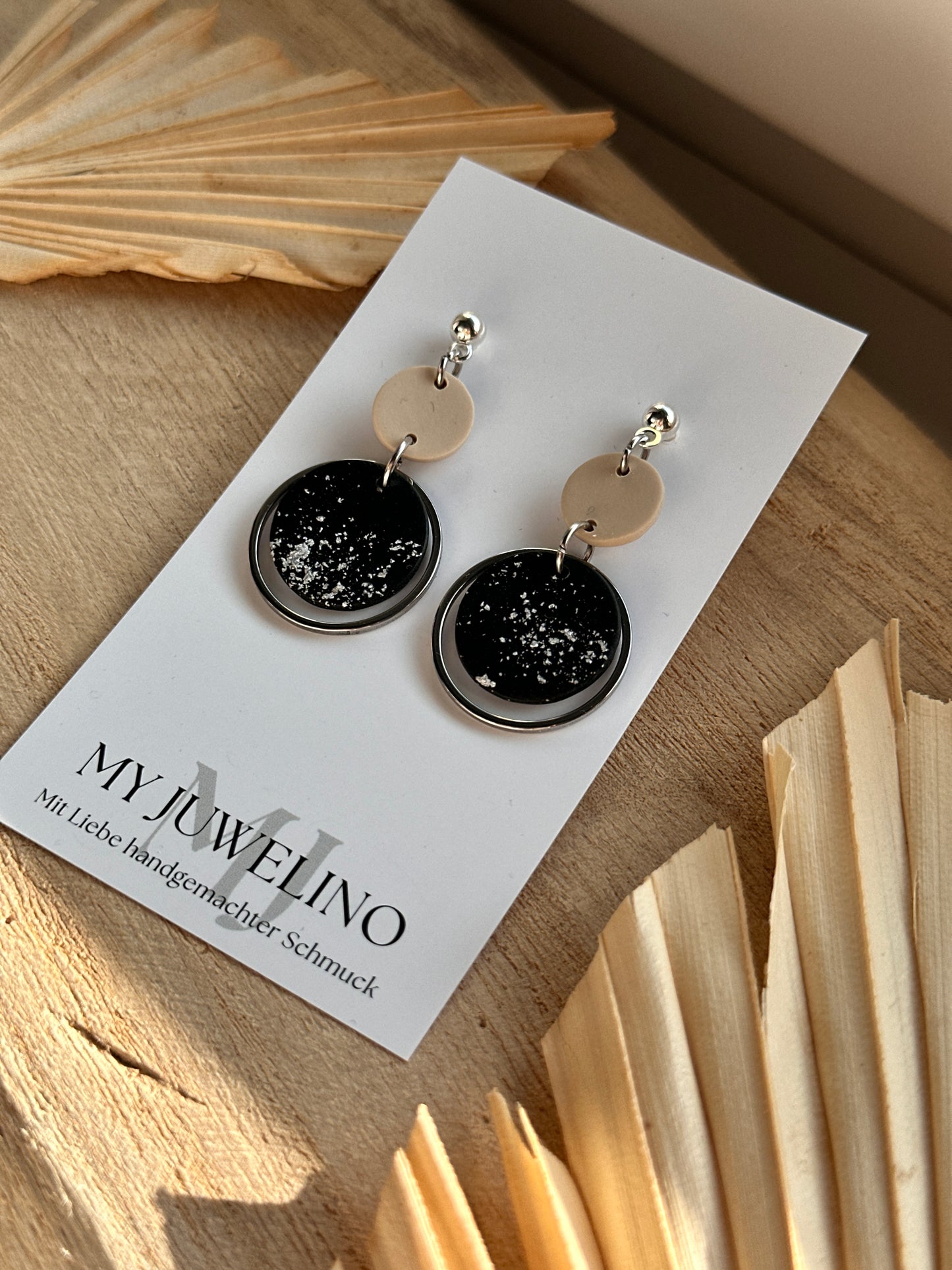 JUNA - Schwarze lange Ohrringe