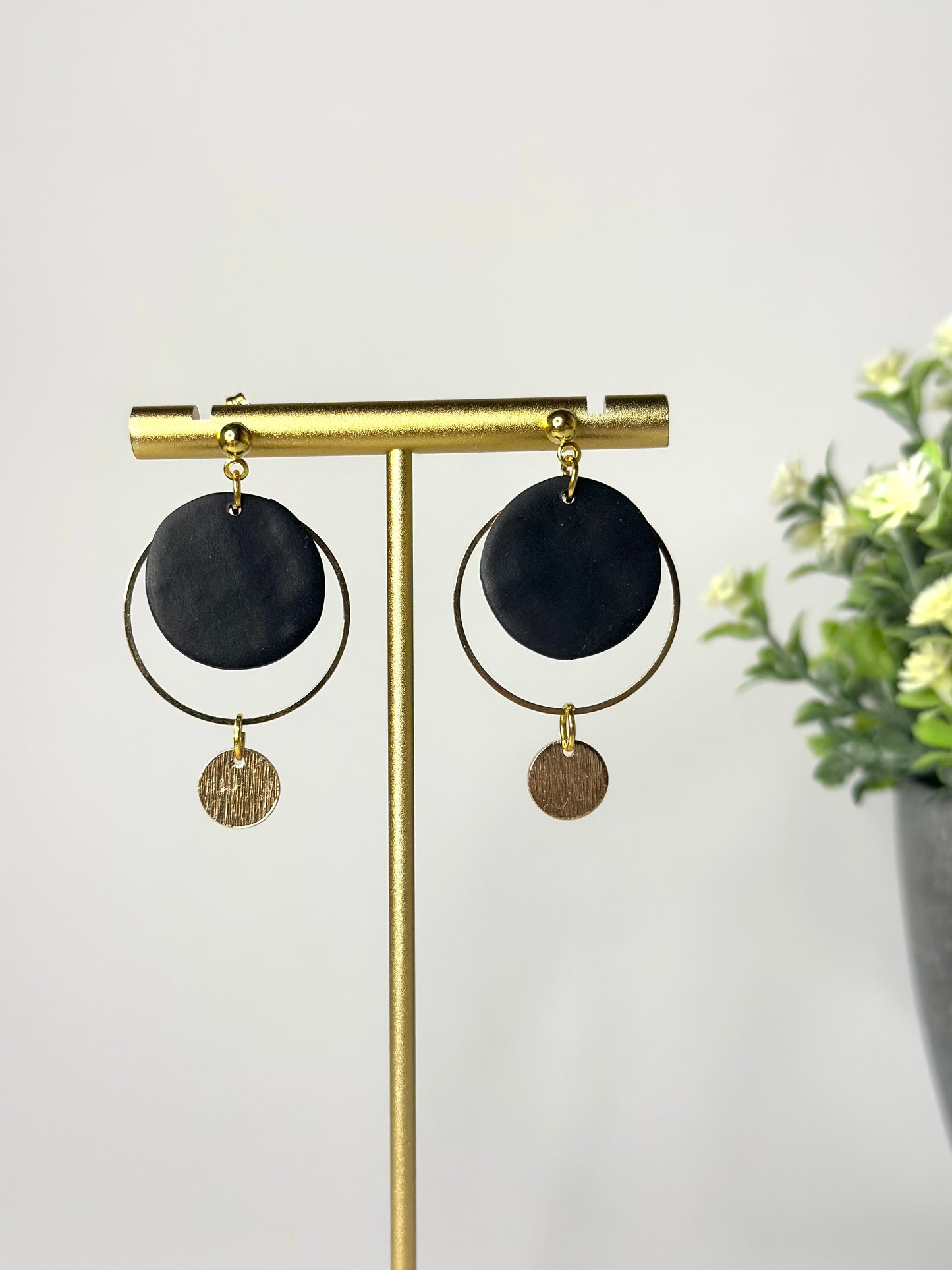 "Amora" earrings with gold elements