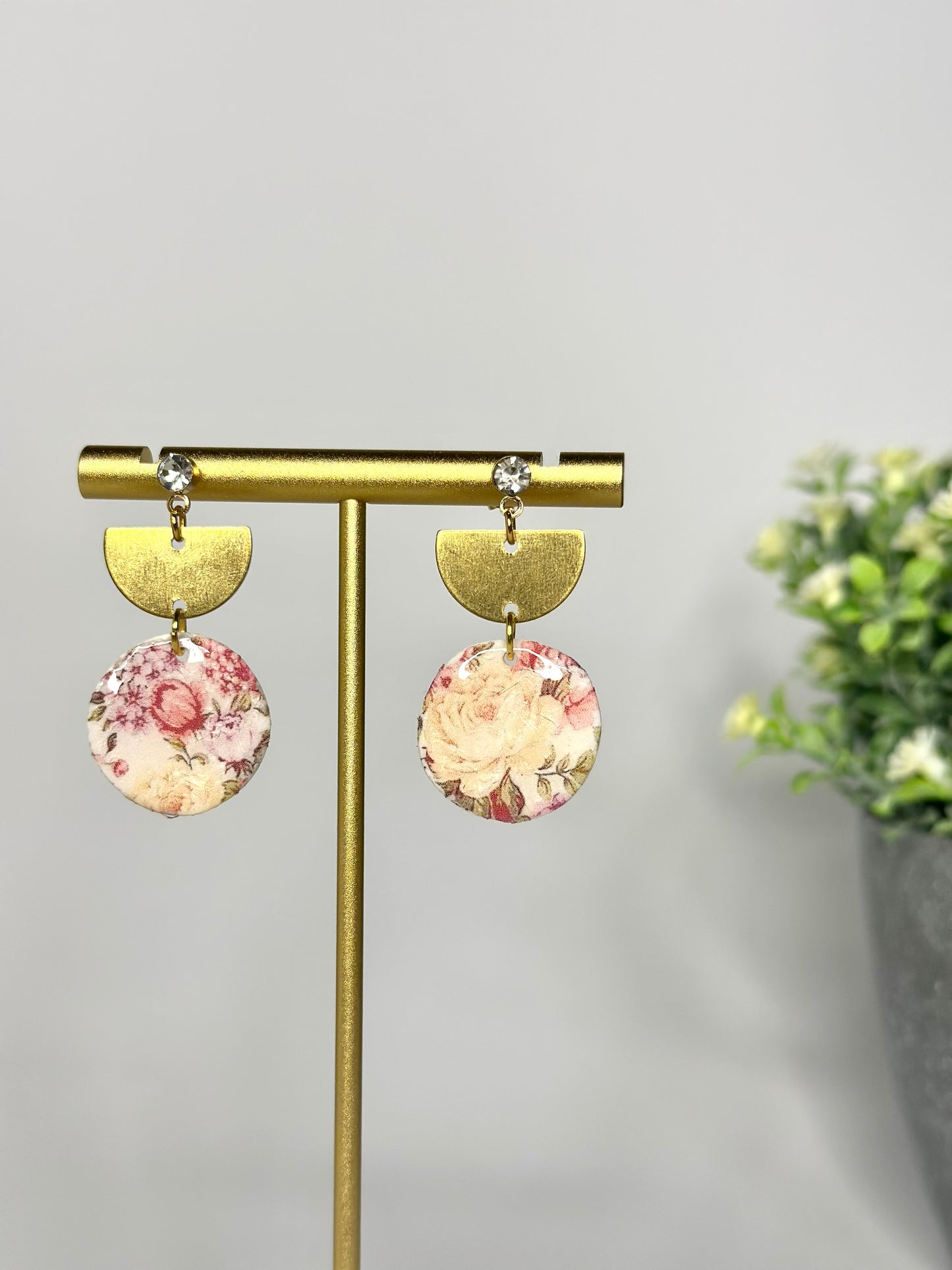 "Angel" earrings with a floral pattern