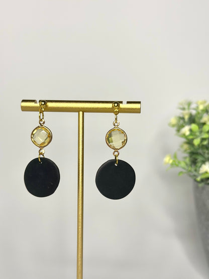 "Glimmerglass" earrings with glass stone