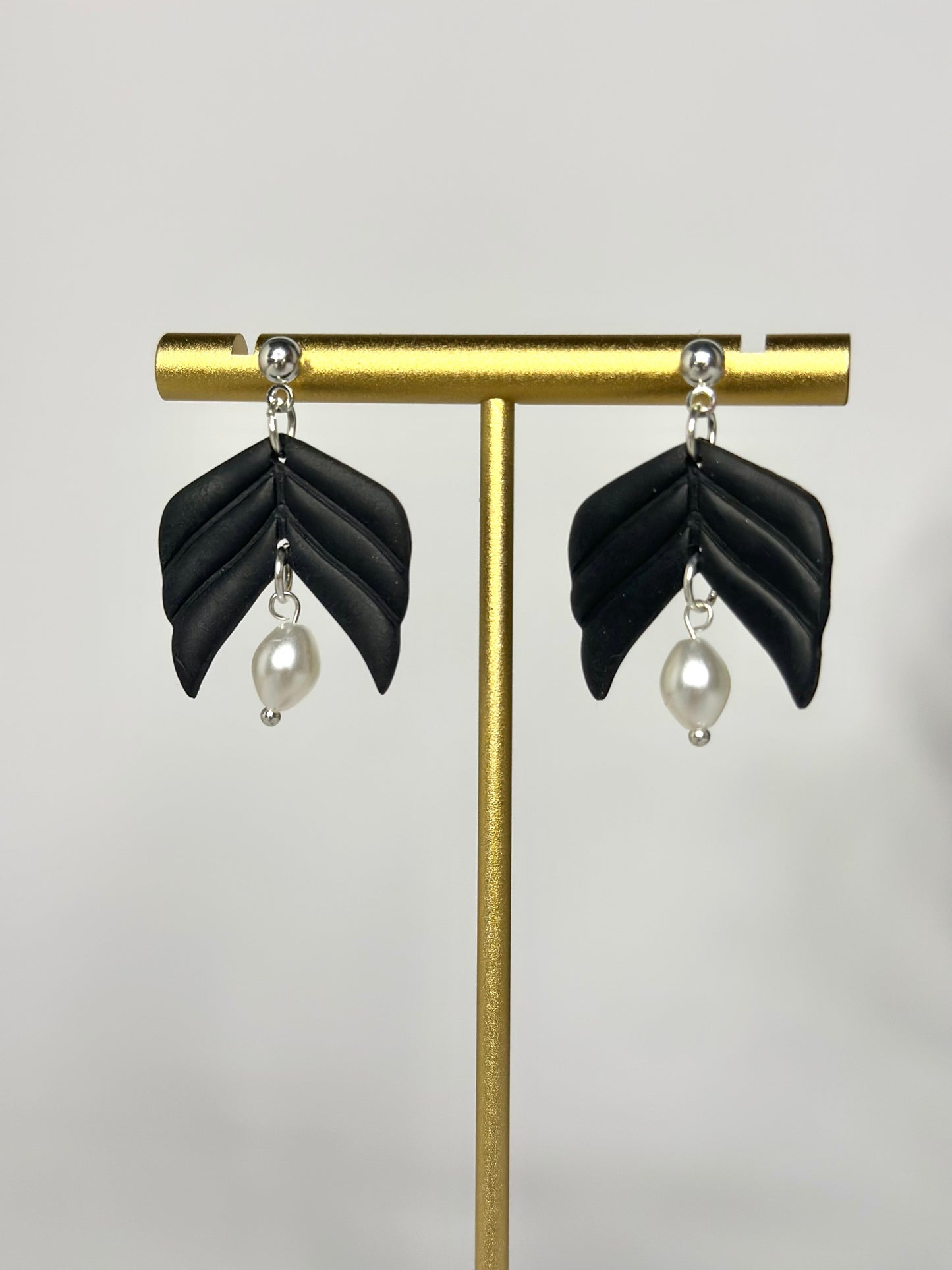 "Midnight" earrings special shape